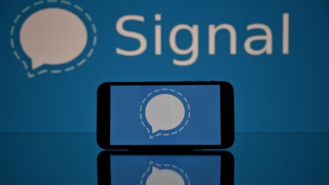 Downloads of the Signal Private Messenger app have skyrocketed since WhatsApp’s announcement. Picture: Lionel BONAVENTURE / AFP