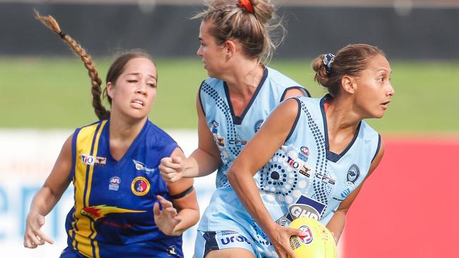 Buffette Danielle Totham has her eyes on the goals while a teammate lays a shepherd in her side’s big win over Wanderers. Picture: GLENN CAMPBELL