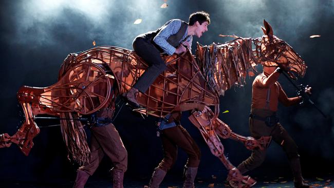The unforgettable theatrical event, War Horse, returns to Melbourne's Regent Theatre in January.