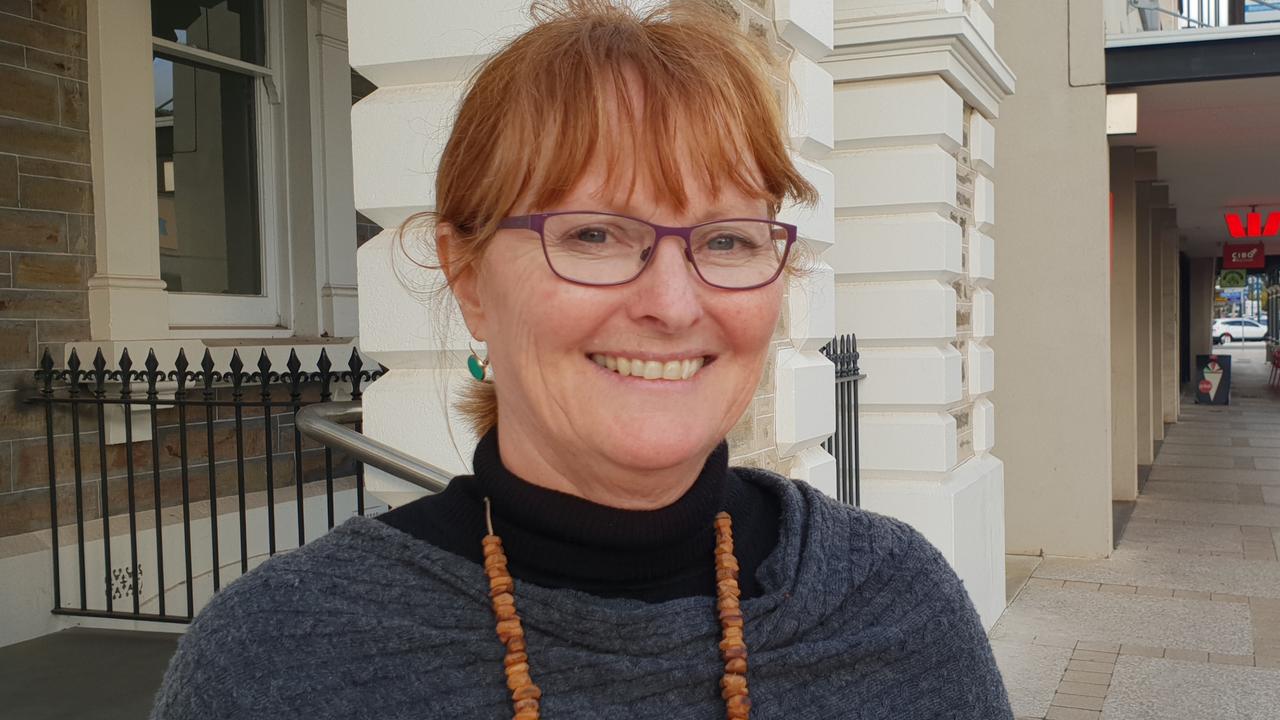 Controversial longstanding mayor suddenly resigns