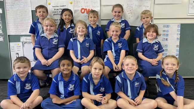 Dalby State School, Class 1A 2022. Back row (L-R) Jade, Erin, Drew, Jaycee, Ted. Middle (L-R) Macy, Kesla, Alexander, Norma Jean. Front row (L-R) Mason, Yuktha, Alana, Lachlan, Ruby. Picture: Emily Devon.