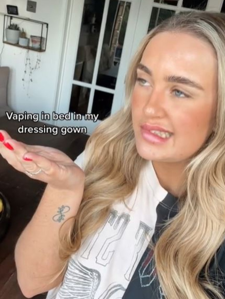 Yep, young people are saying vaping in bed is normal. Picture: TikTok/aimsandgrace