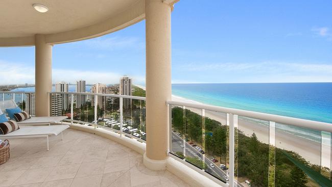 Xanadu penthouse, Main Beach.