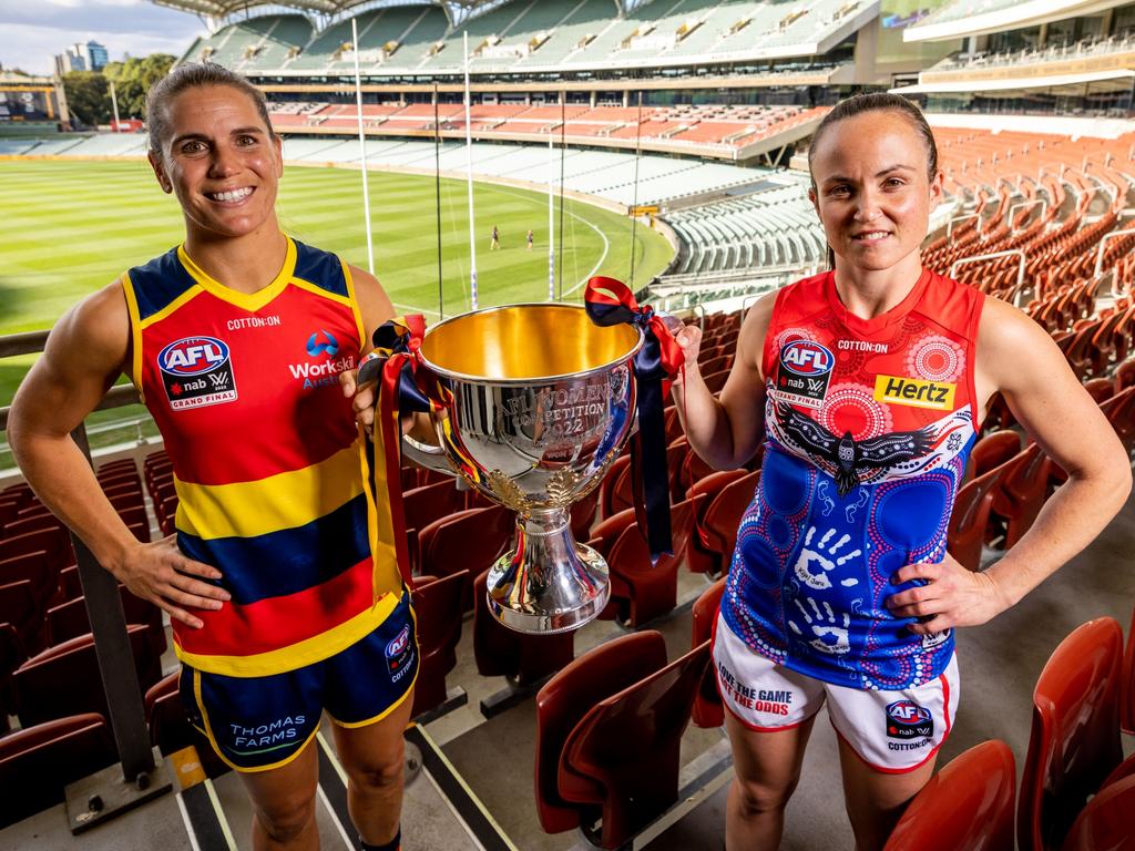 Chelsea and the Crows or Daisy and the Dees? Picture: AFL Photos