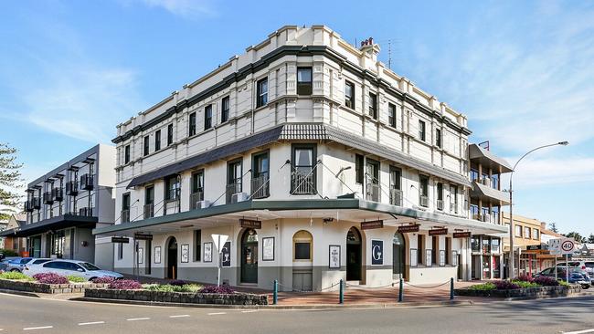 The glassing occurred at Kiama's Grand Hotel. Picture: Facebook