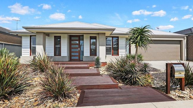 14 Weerana Way, Lara, sold for $730,000.