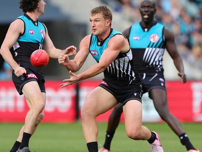 The Power isn’t getting enough out Ollie Wines, writes Matt Turner. Picture: Sarah Reed/AFL Photos via Getty Images.