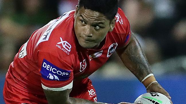 Issac Luke has left the Dragons to sign up with injury ravaged Brisbane Broncos.