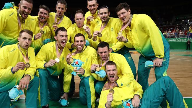 GOLD COAST, AUSTRALIA - APRIL 15: Gold medallists Australia pose during the medal ceremony for the Men's Gold Medal Basketball Game between Australia and Canada on day 11 of the Gold Coast 2018 Commonwealth Games at Gold Coast Convention and Exhibition Centre on April 15, 2018 on the Gold Coast, Australia. (Photo by Matt King/Getty Images)