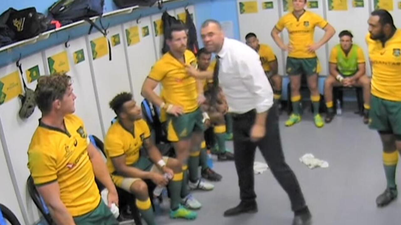 Michael Cheika gets his point across.