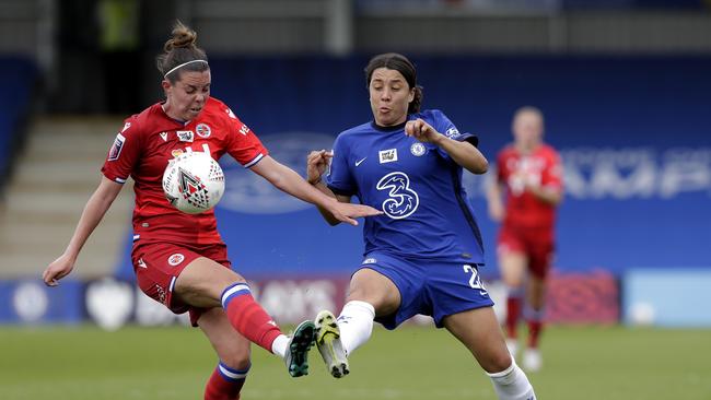 Deanna Cooper of Reading battles for possession with Sam Kerr of Chelsea. Picture: Getty Images)