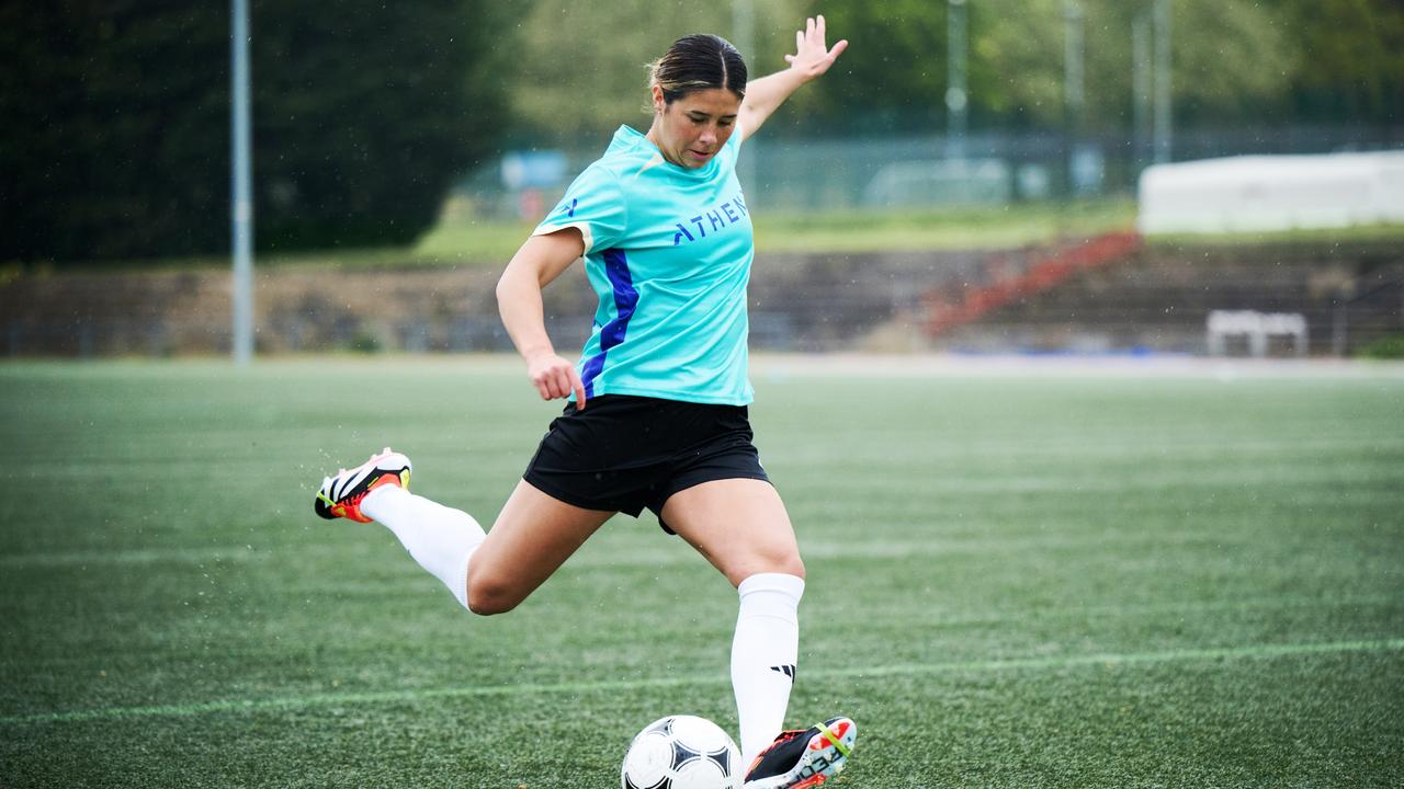 Cooney-Cross plays for Arsenal in the English WSL. Photo: Supplied