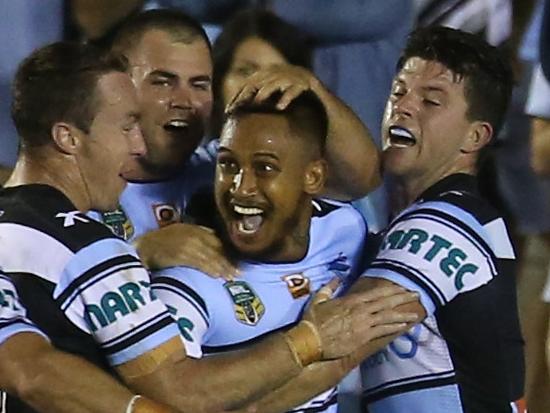 Ben Barba of the Sharks scores during the round 4 NRL match between Cronulla Sutherland Sharks and Melbourne Storm at Shark Park, Cronulla, Monday, March 28, 2016. (AAP Image/Craig Golding) NO ARCHIVING, EDITORIAL USE ONLY
