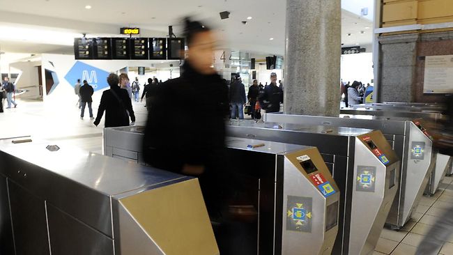 ticket-inspectors-playing-rough-on-melbourne-s-trains-herald-sun