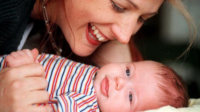 Jun 14 2000 B105 Morning Crew presenter, Robin Bailey, at home with her 3 month old son, Finlay pic by Giulio/Saggin babies personality radio headshot profile children