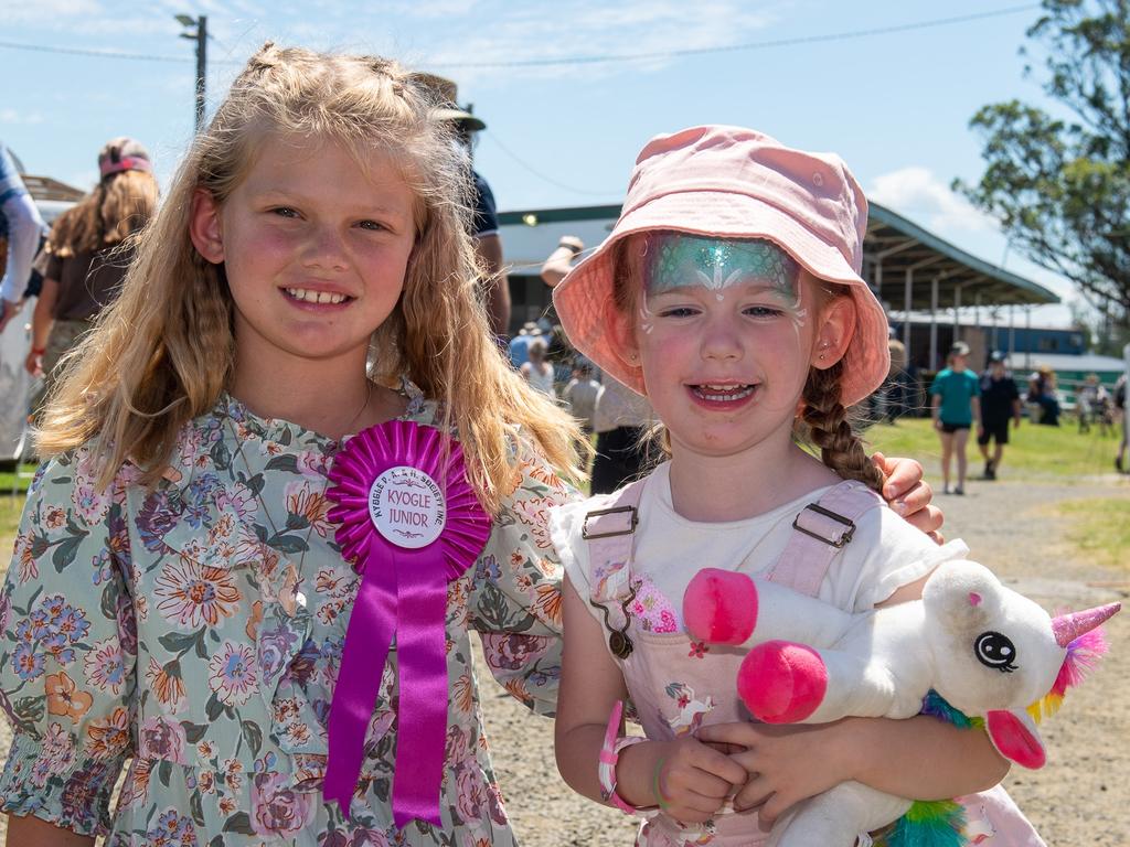 Peyhton Bateman and Zara Forsyth, of Kyogle, having a ball at the Kyogle Show. Picture: Cath Piltz