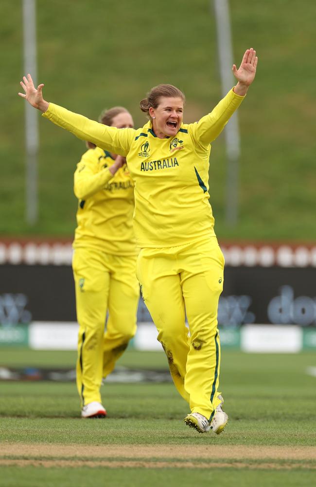 Jess Jonassen of Australia celebrates a wicket during the 2022 ICC Women's Cricket World Cup . (Photo by Fiona Goodall/Getty Images)