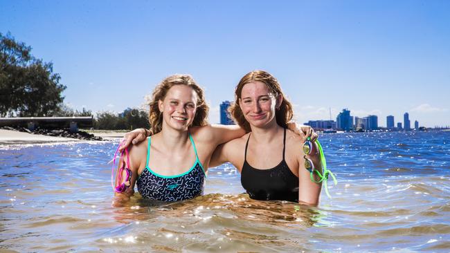 Swimmers Lizzy Dekkers and Mollie O'Callaghan. Picture: NIGEL HALLETT