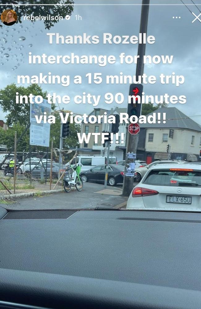 Aussie Actress Rebel Wilson took to social media to rage about the traffic on Victoria Road on Wednesday.