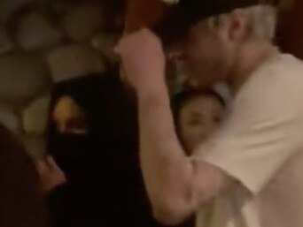 Kim, Pete spotted holding hands