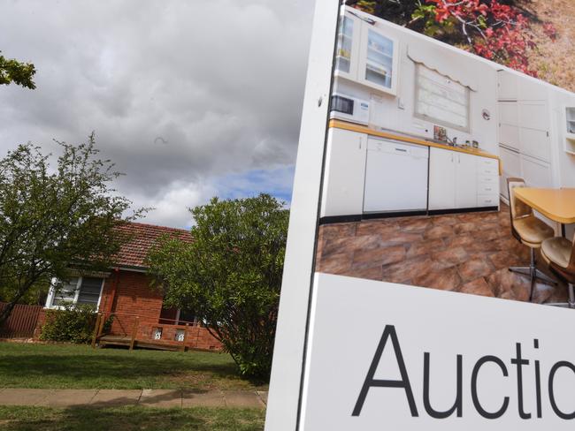 The Coalition is considering changes to superannuation laws to allow first home buyers to enter the market. Picture: AAP/Lukas Coch