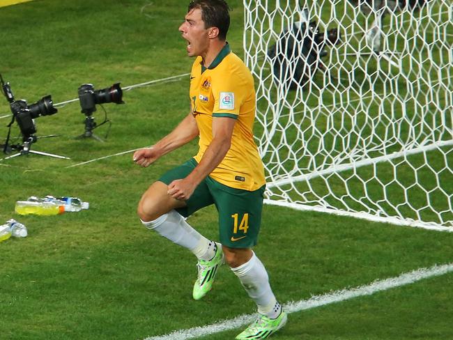 Troisi celebrates his goal.