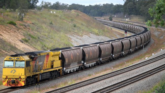 Weather disruptions weighed on Aurizon’s first-half profit. Pic: AAP