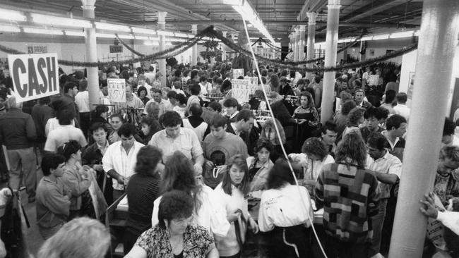 Crowds at Harris Scarfe's post-Christmas sale, Rundle Mall, Adelaide, in 1988. In 2000, the chain almost went bust.