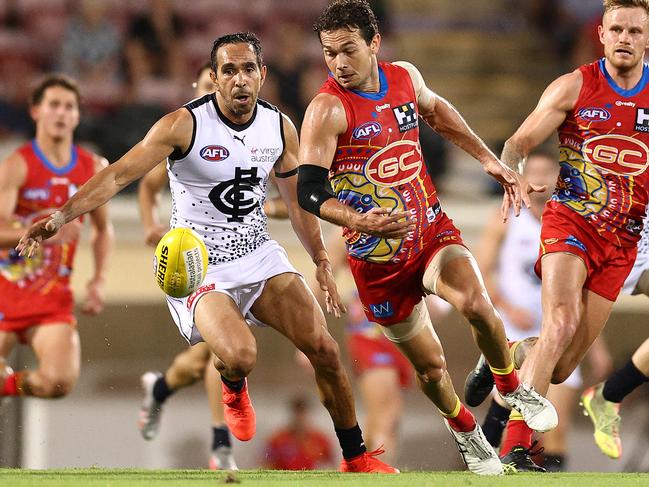 Betts and Jarrod Harbrow chase down the ball.