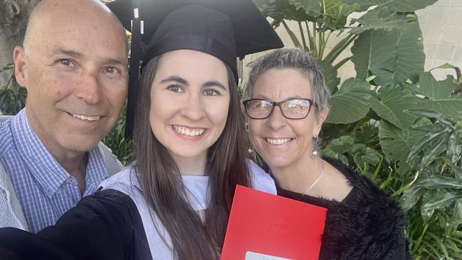 Simeone Mitchell with her husband and daughter, Erin. Picture: Mater Hospital team.