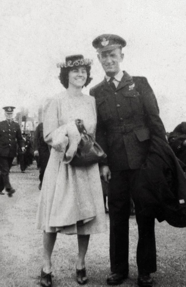 Winnifred and Robert reunited in 1945.