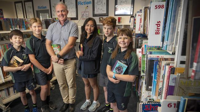 Princes Street Primary School year 6 students Leon Herbert, Henry Reid, Anthea Anjewierden, Ollie Johnston, Scarlett Scott and principal Ricky Oates. Picture: Chris Kidd