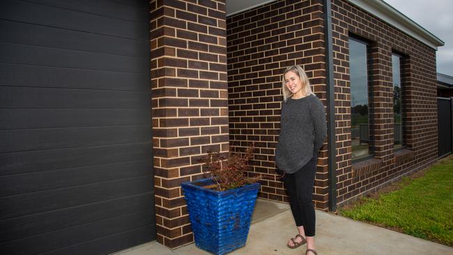 Ebony Wardlaw, 23, built an investment property in Echuca after finishing year 12.