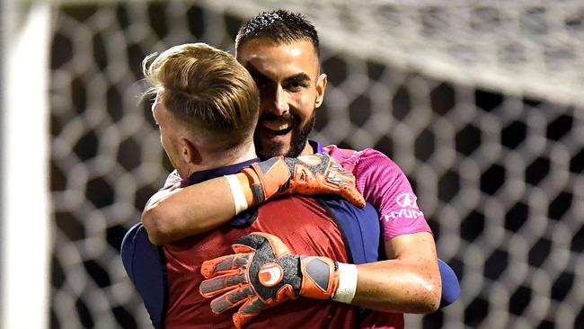 Mariners goalkeeper Mark Birighitti celebrates the penalty shootout win. Picture: Getty Images