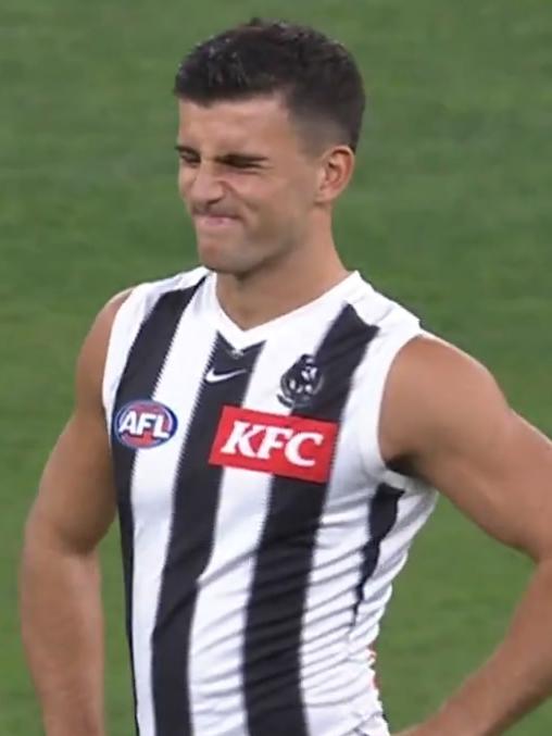 Nick Daicos just can't clunk a pack mark.