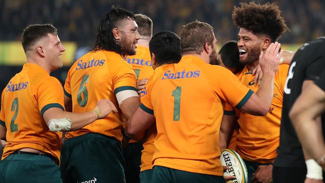 Rob Valetini celebrates scoring a try with his Wallabies teammates. Picture: Getty Images