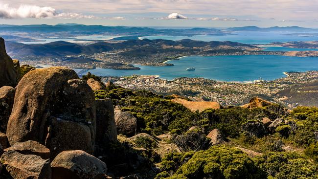 Derwent Estuary Program’s Beach Watch will provide daily predictions of the faecal pollution levels on its website: Picture: Getty Images