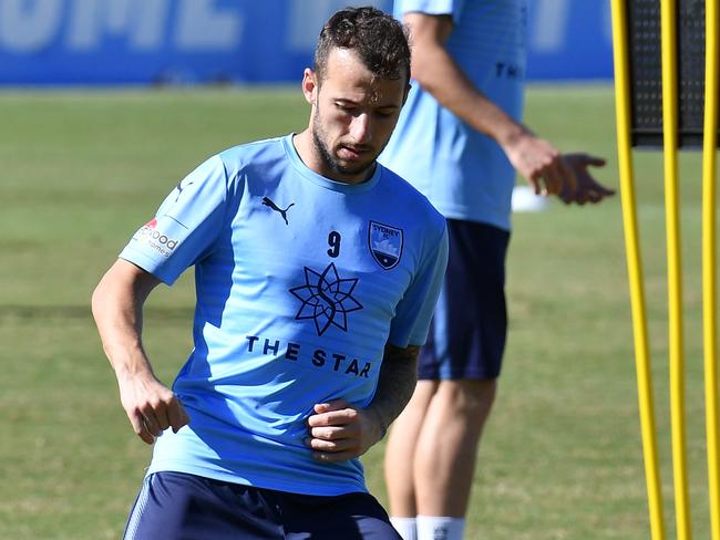 Sydney FC's Adam Le Fondre at training on Tuesday ahead of the A-League grand final. Picture: AAP 