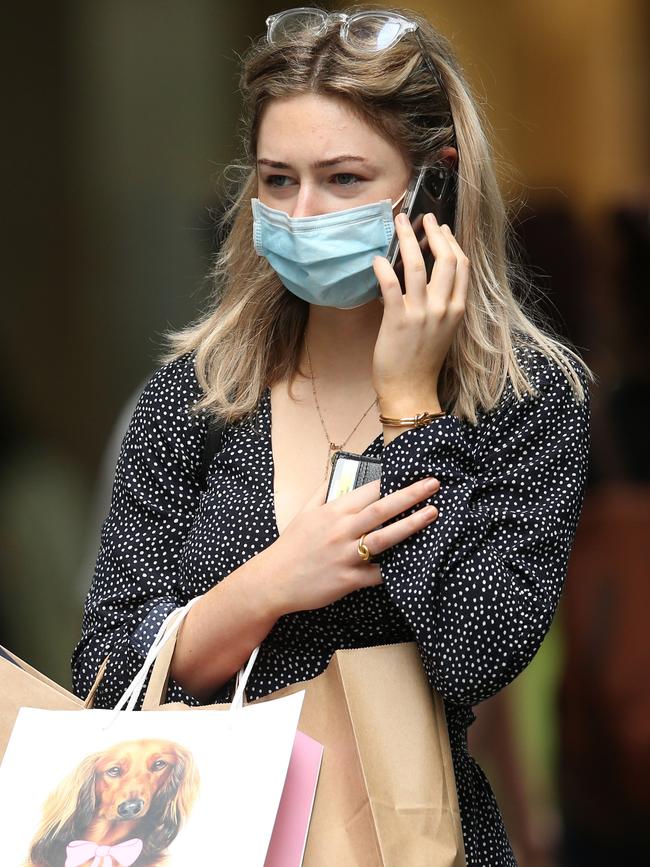 Mask rules remain in NSW. Picture: Jason McCawley/Getty Images