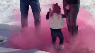 Gender reveal fail sees 'big sister' colour bombed
