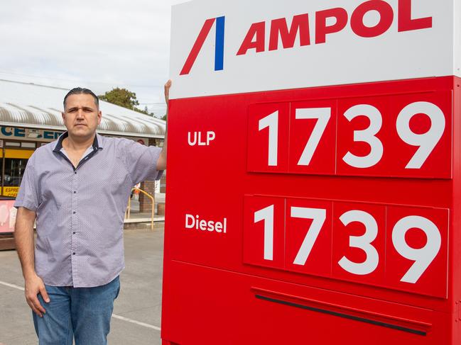 Country servo’s surge of customers as word spreads about cheap fuel