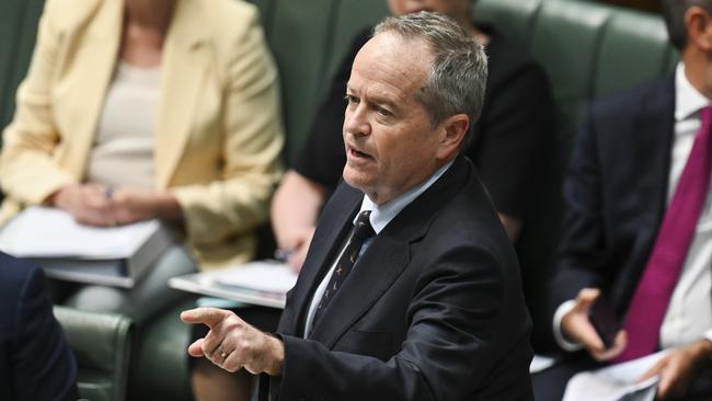 Bill Shorten ramped up his attack on Scott Morrison. Picture: NCA NewsWire / Martin Ollman