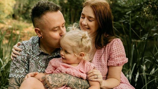 Annabelle Horne with her parents Brendan and Melissa. Picture: Supplied/Brendan Horne