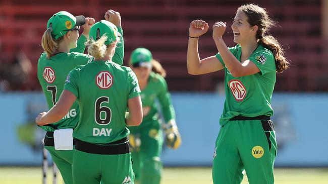 Tess Flintoff of the Stars celebrates with team mates after taking the wicket of Brisbane’s Georgia Prestwidge. Picture: Mark Metcalfe/Getty Images