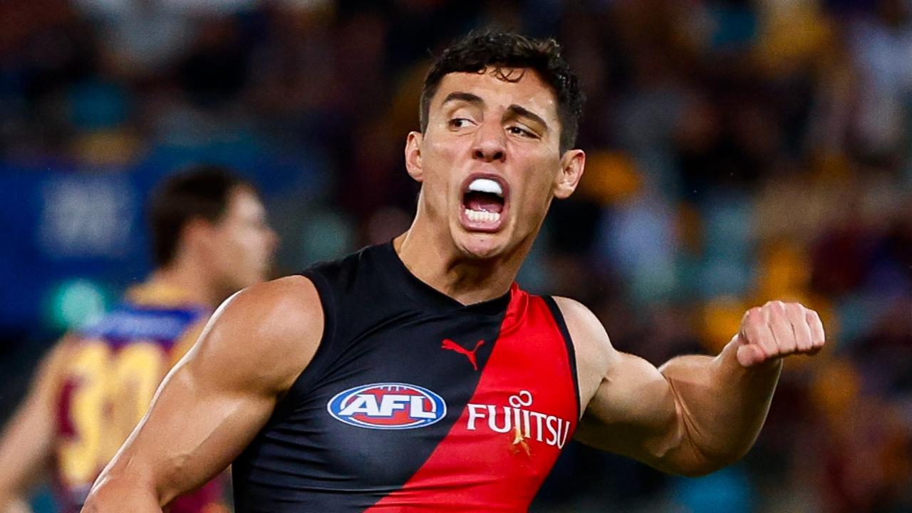 Brave Bombers fall short as huge SuperCoach bargain emerges