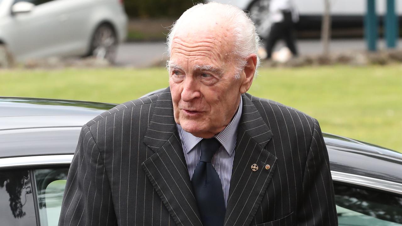 Peter Hollingworth: Former Governor-general, Anglican Archbishop Quits ...