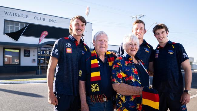 Adelaide Crows players Luke Nankervis, Lachlan Gallant and Billy Dowling with Graham and Jill Gates from Berri, the front of Waikerie Club, February 6, 2023. Picture: The Advertiser / Morgan Sette