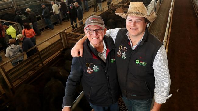 David Ronalds, from Beaconsfield, 85 yo, buying since 1962, with his grandson Matthew Hobbs, JBS livestock buyer, from Longwarry.