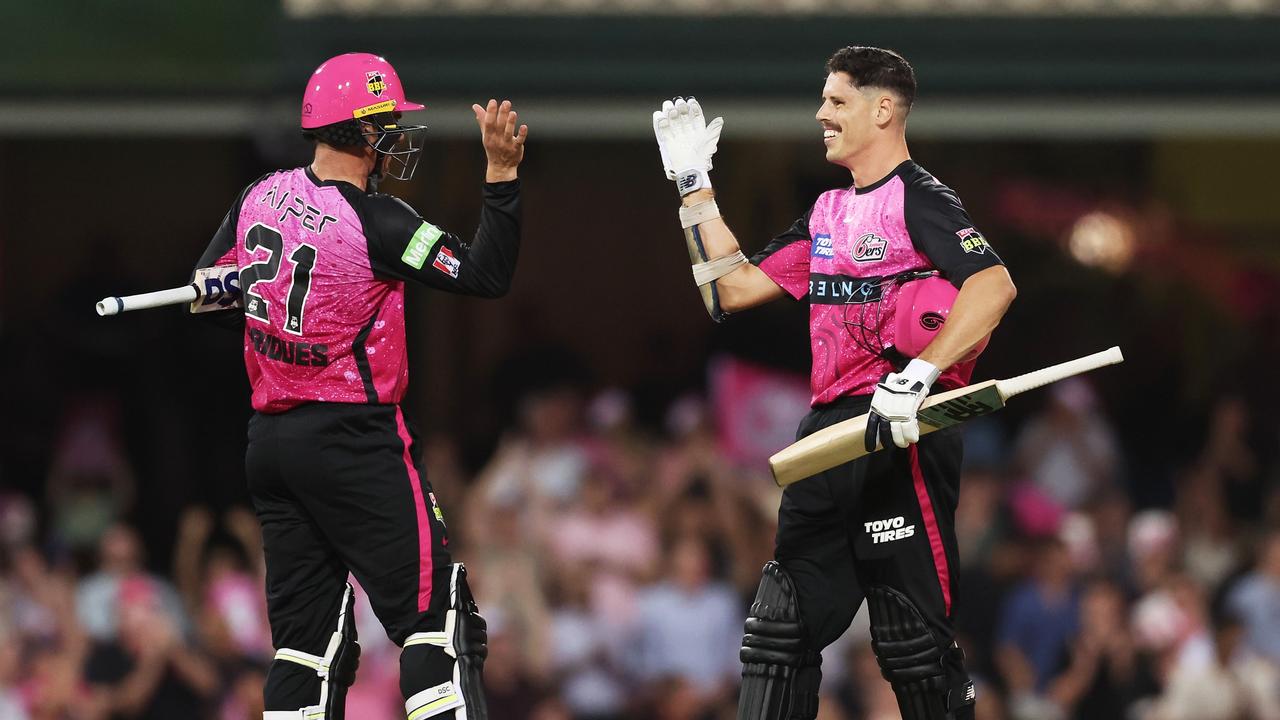 Moises Henriques and Ben Dwarshuis got the Sixers over the line after a couple of injury scares. Picture: Matt King/Getty Images