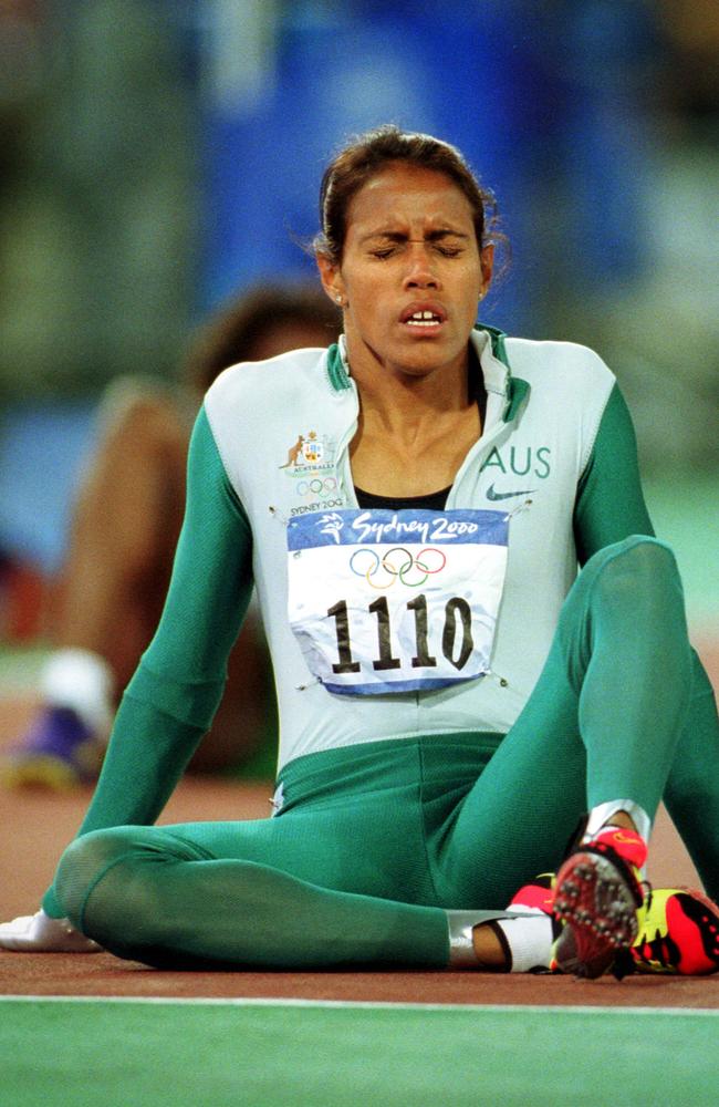 Cathy Freeman after winning women's 400 sprint final of Sydney Olympic Games